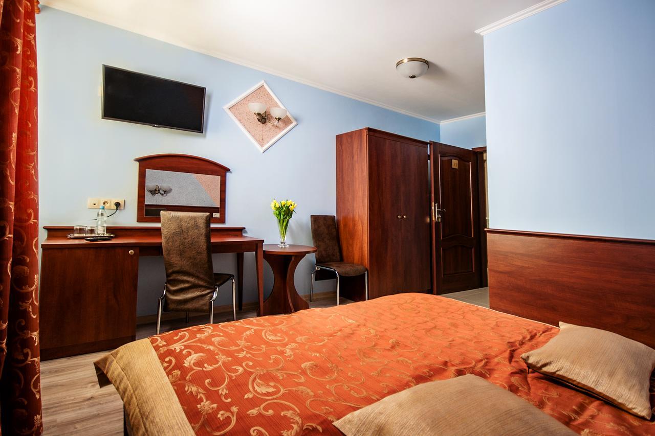 Hotel Irys Lublin Extérieur photo