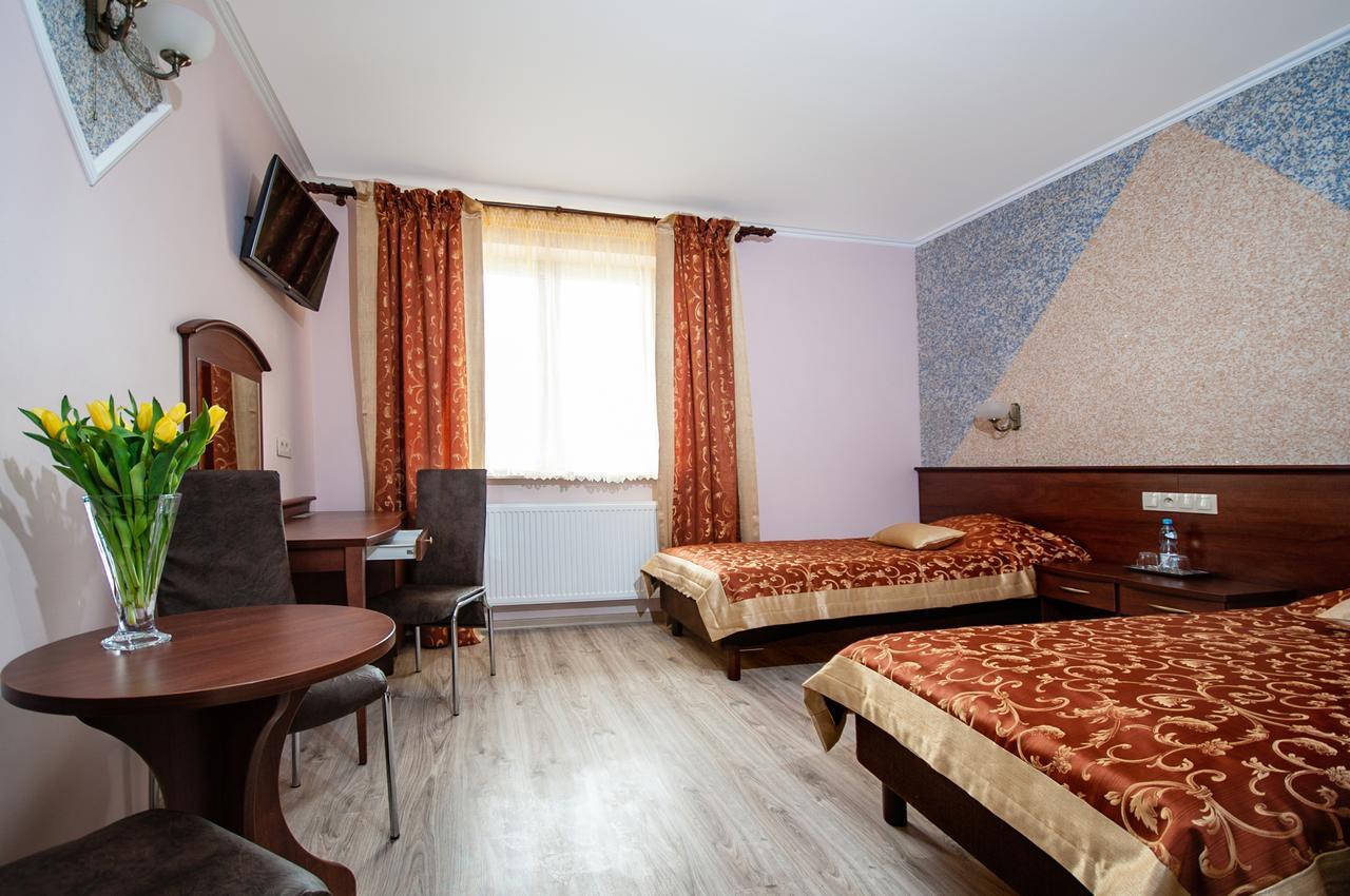 Hotel Irys Lublin Extérieur photo