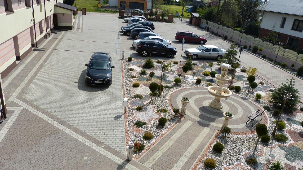 Hotel Irys Lublin Extérieur photo
