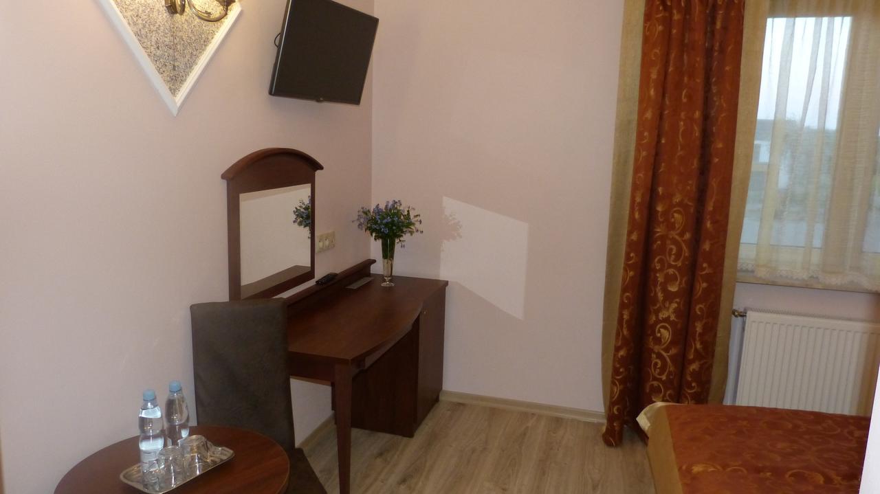 Hotel Irys Lublin Extérieur photo